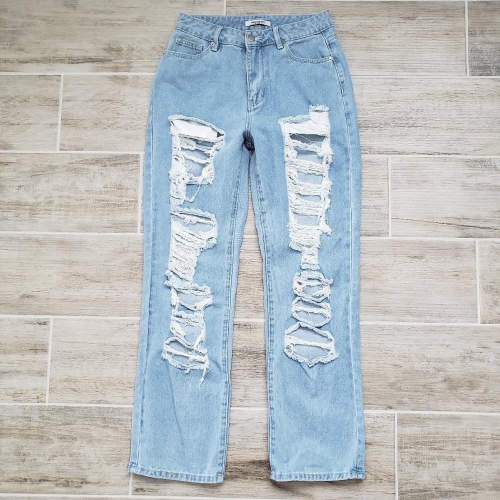 American Bazi Destroyed Leg Light Wash Mom Jeans S